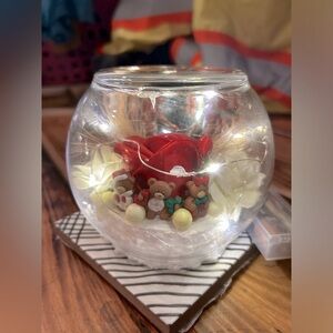 Christmas Rose Globe